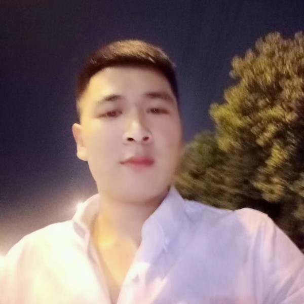 温柔迎野狼的照片