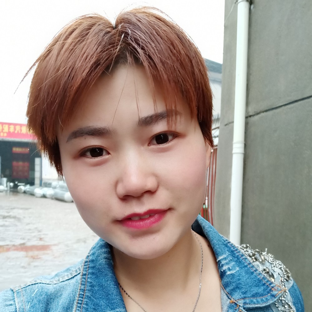 王纯群的照片