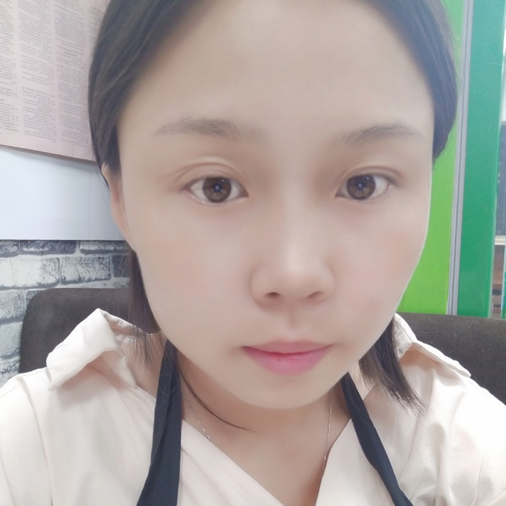 依你依你的照片