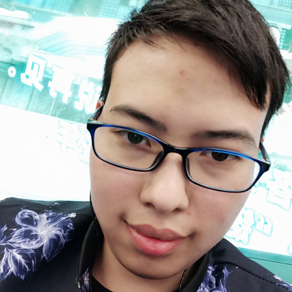 曙光照亮夜晚的照片