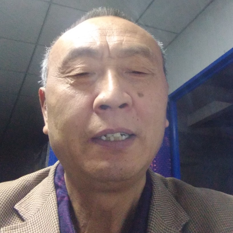 欢喜小伙的照片