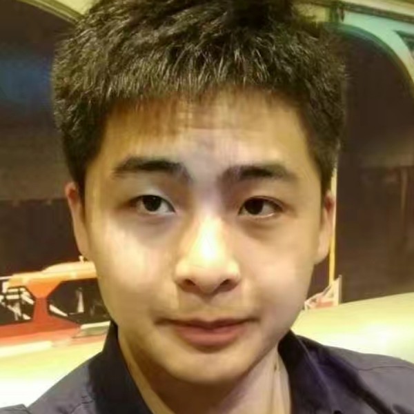 雨方一个人的照片