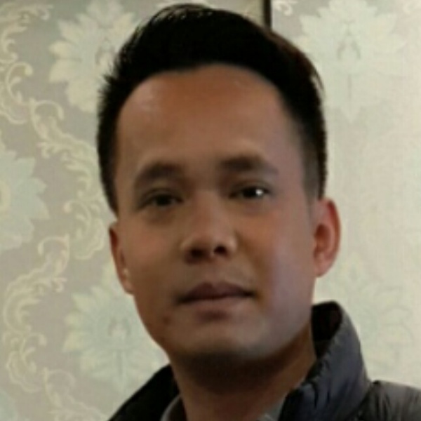 yy龙的照片
