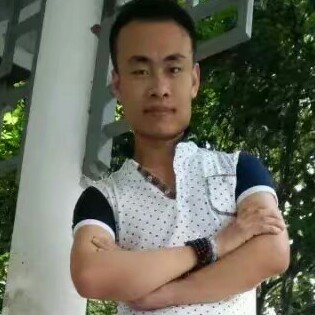 大哥睡美女的照片