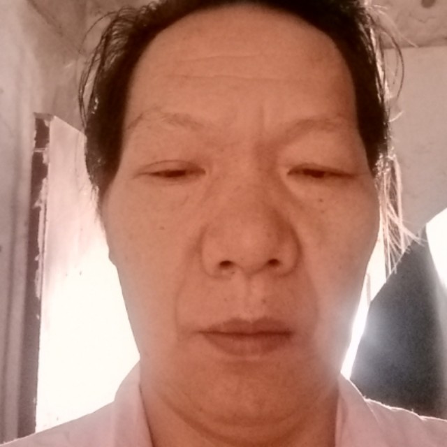 大叔谦让的照片