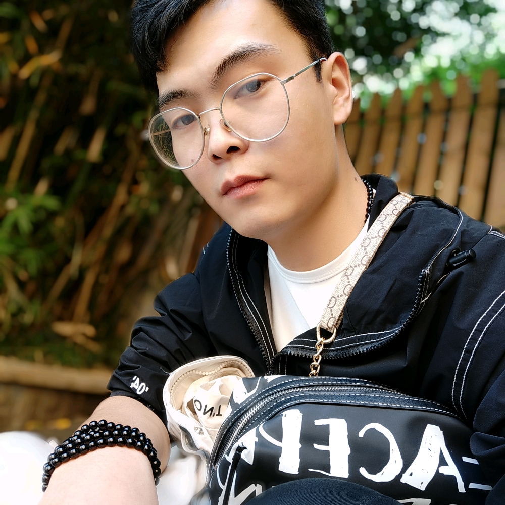 帽子苦恋暴躁的照片