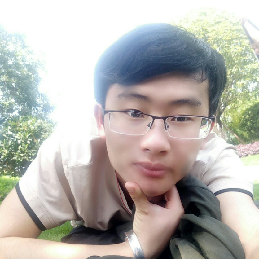 陪伴你身边的是我的照片