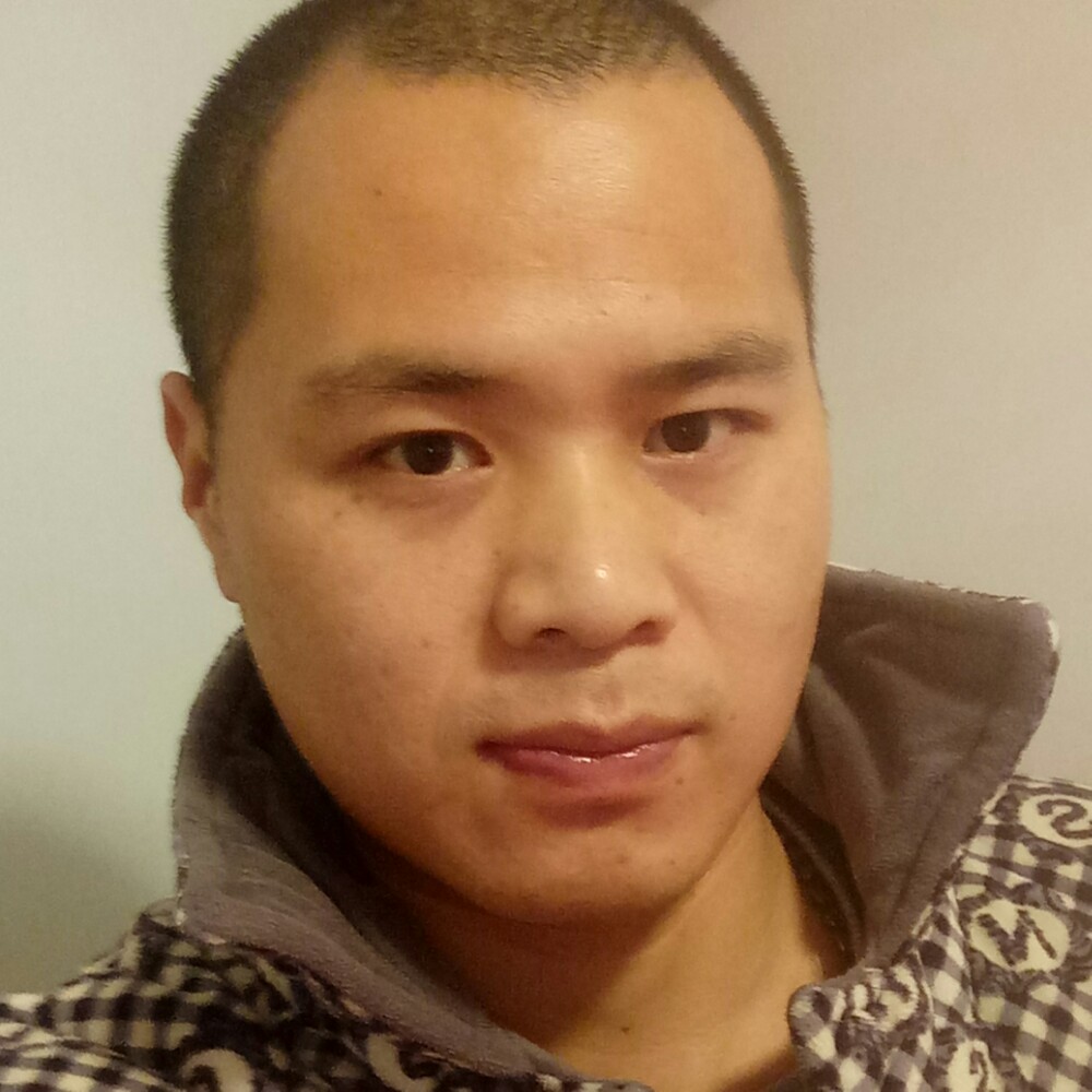 留胡子万宝路的照片