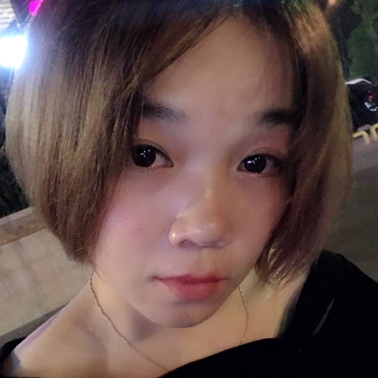 母鸡苹果的照片