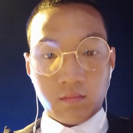 单身钢琴的照片