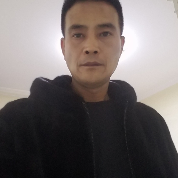 跳跃吃醋暖阳的照片
