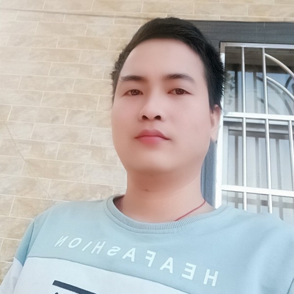 天魁梧的照片