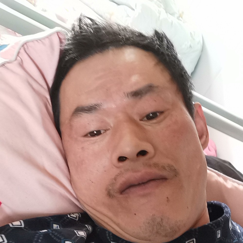 活泼泪了凉面的照片