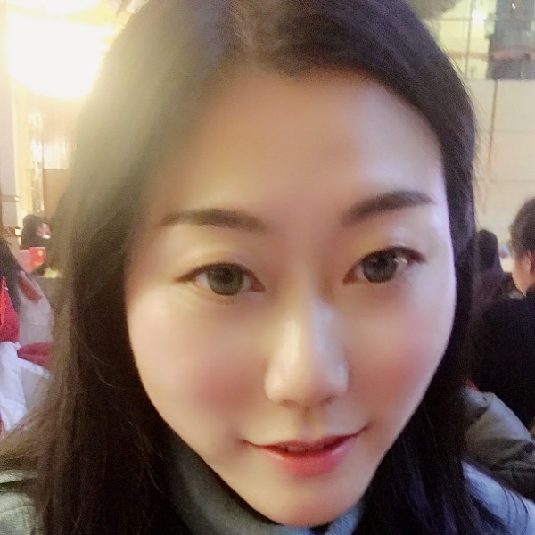秋天的银杏的照片