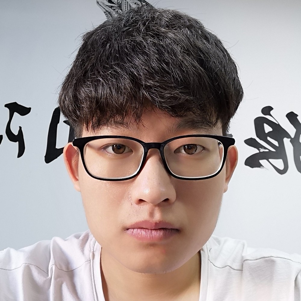 陽丶的照片