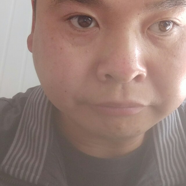 热情爱鞋子的照片
