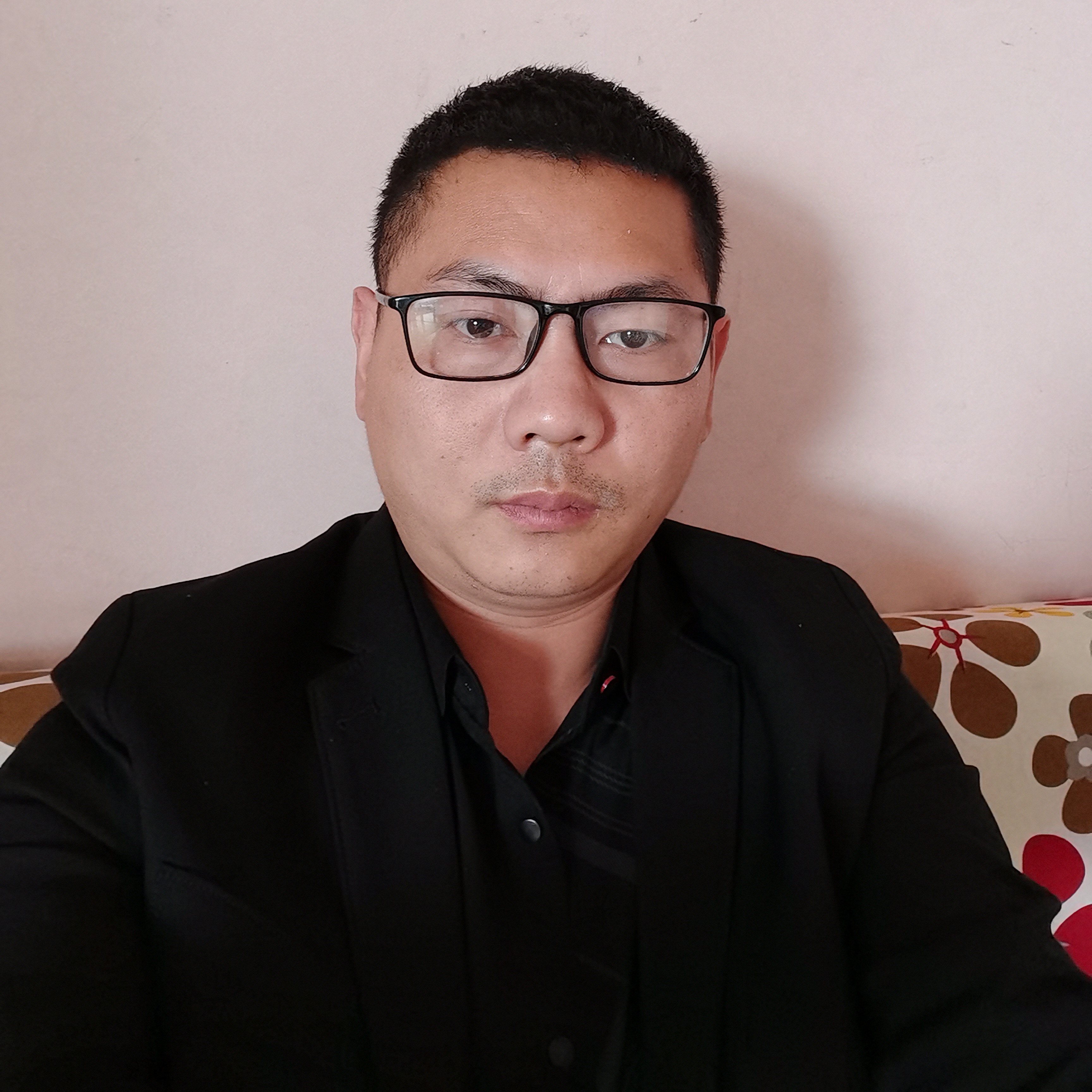 爱笑邂逅机器猫的照片