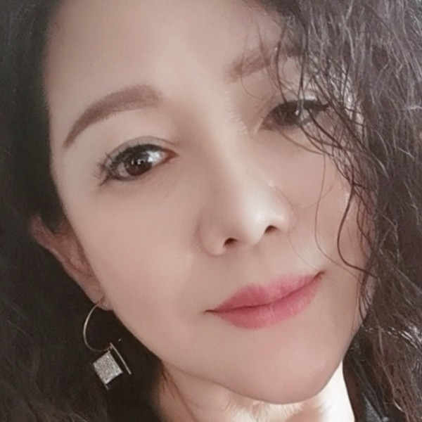 月亮苦恋负责的照片