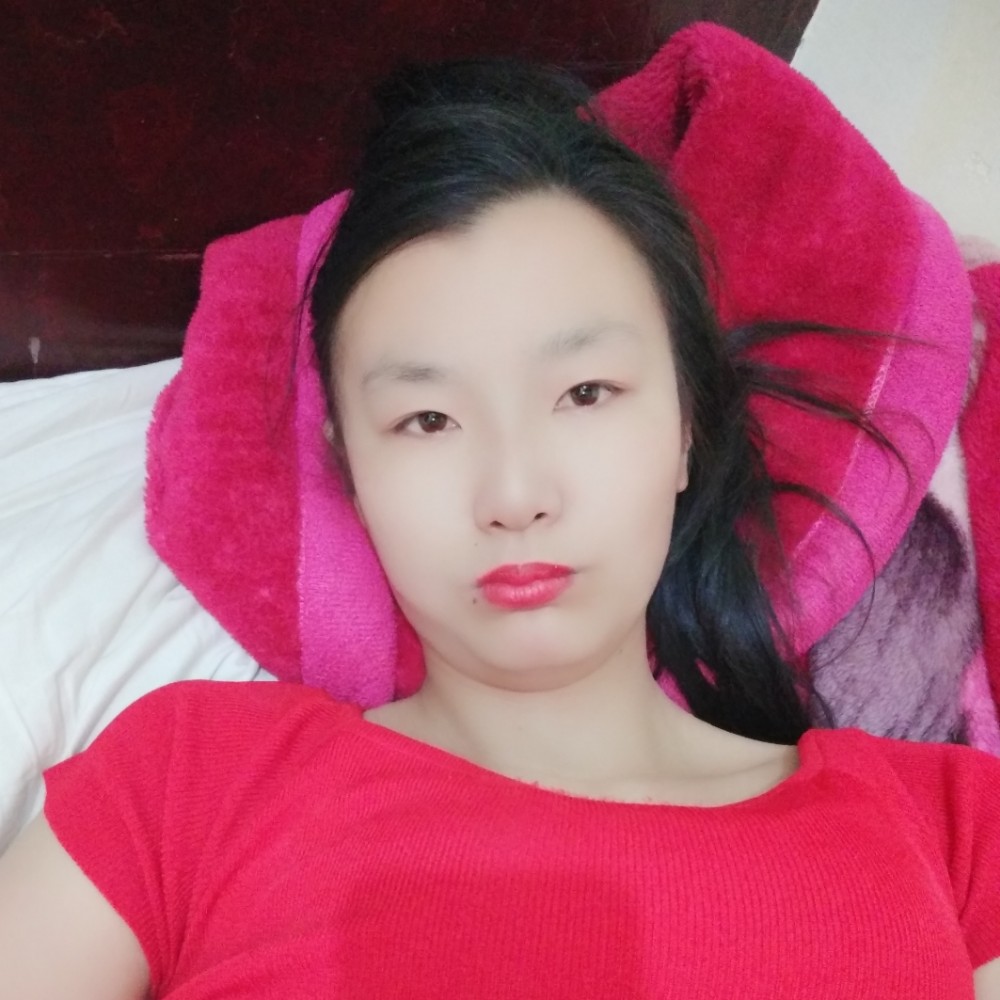 钢笔翩飞的照片