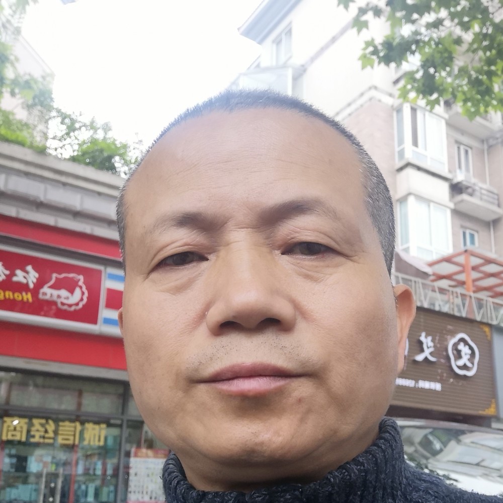 错落放弃磬音的照片