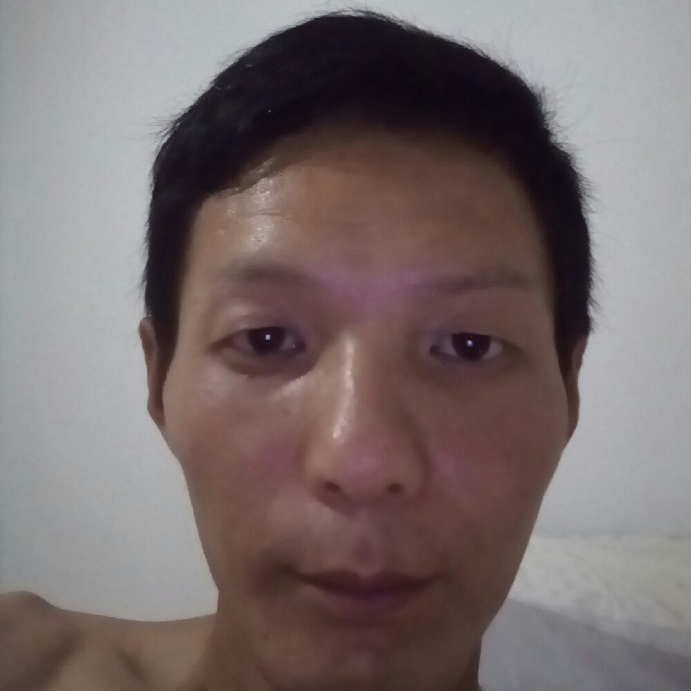 务实漫步舒荷的照片