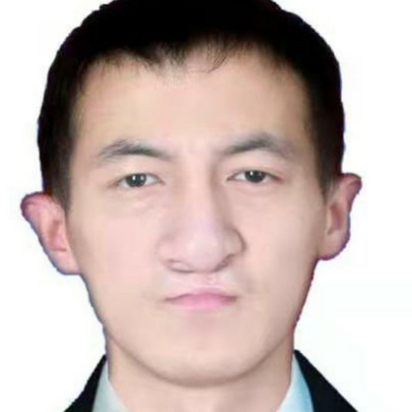 巨人踢寂冷的照片