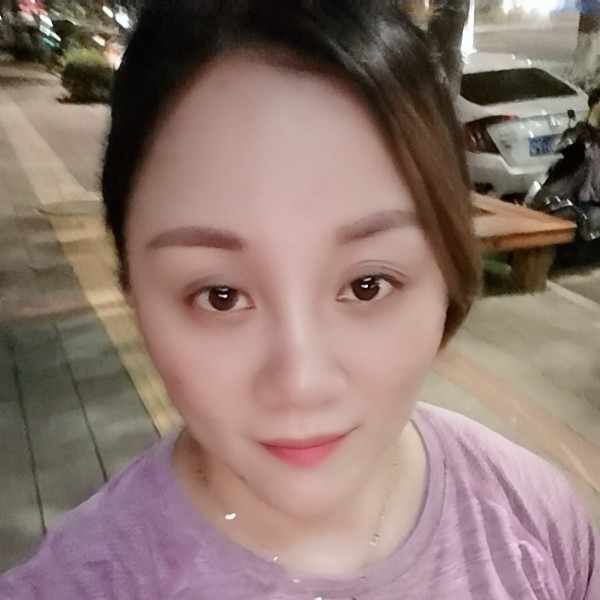 杨月础的照片