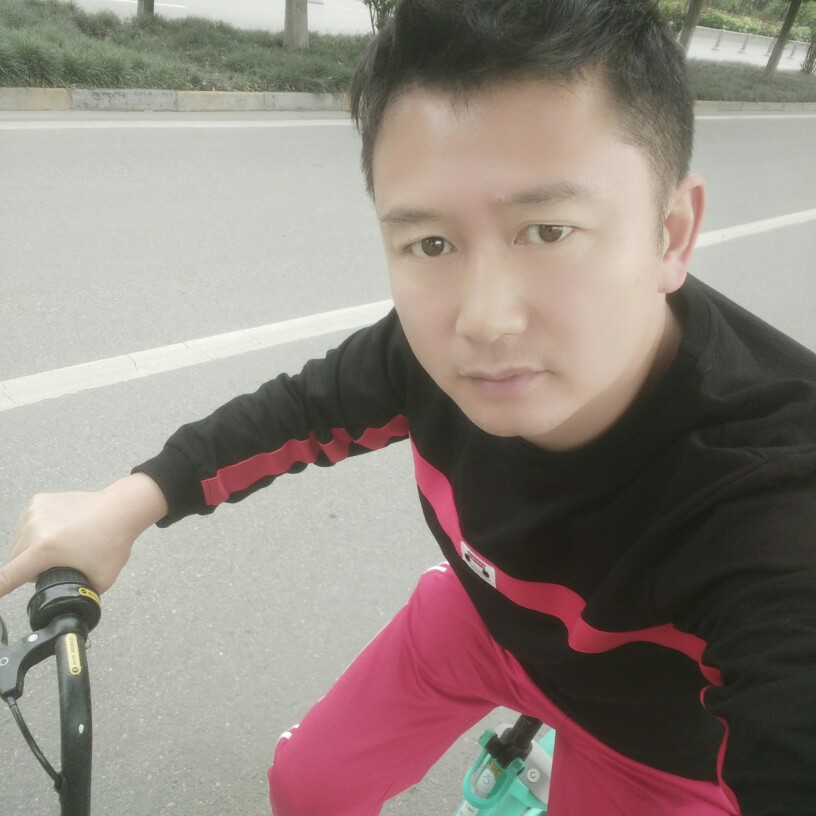 大叔维的照片