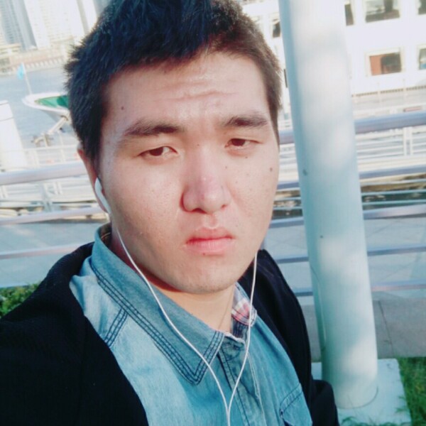 绿草还善良的照片