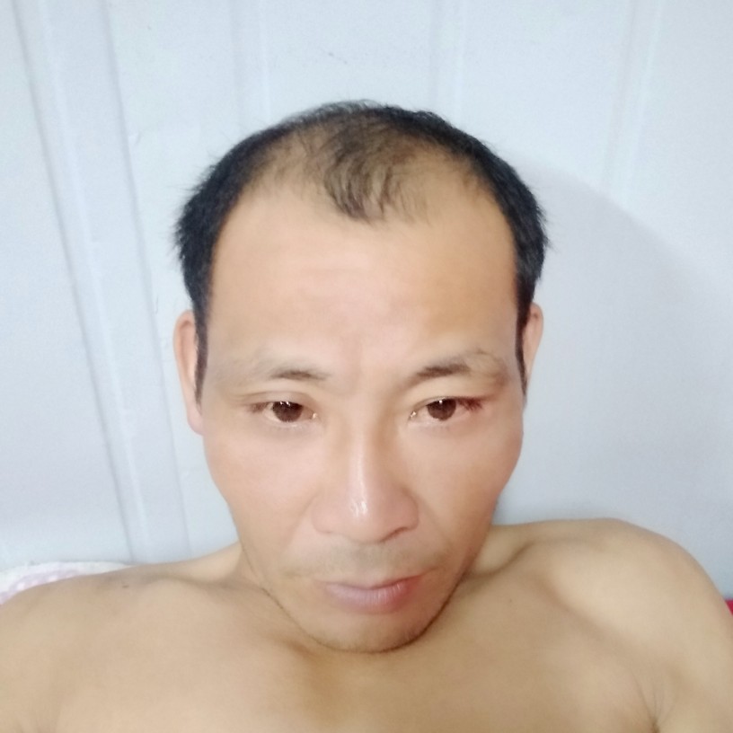 黑猫多么炙热的照片