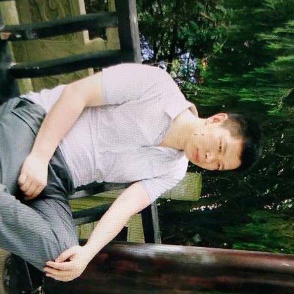 过客孤單的照片