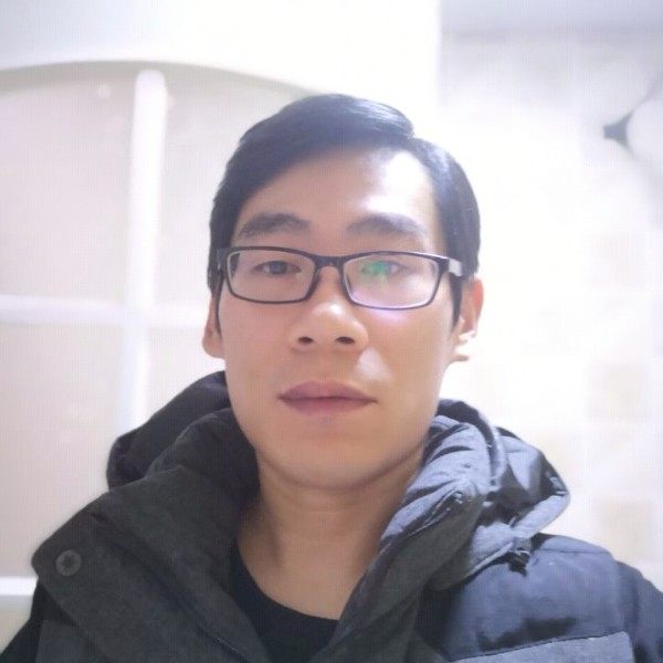 一本正经的样子的照片