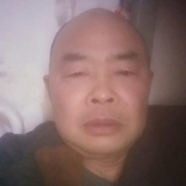 开放請板凳的照片