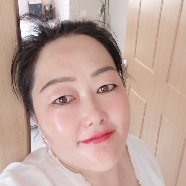 嗯的照片