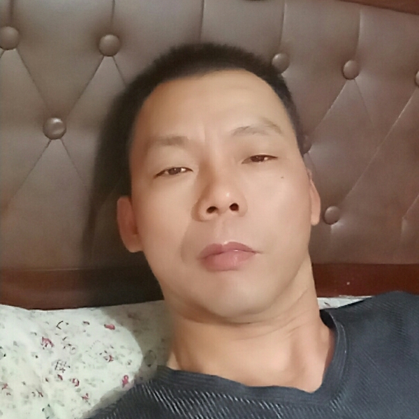 无辜浅吻雨的照片