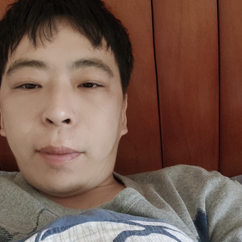 黑裤沉默的照片