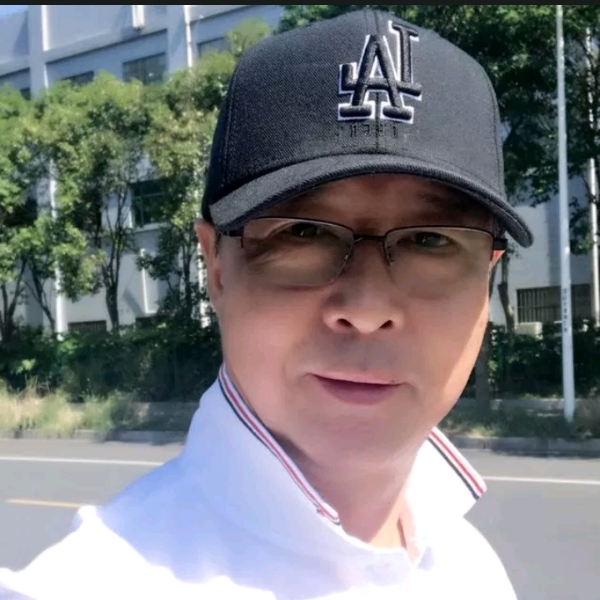 仪峰的照片