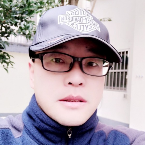 蔡七的照片