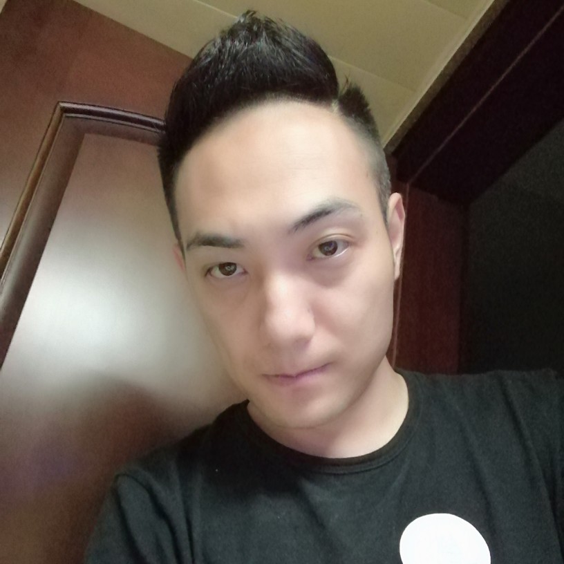 凌夜辰的照片