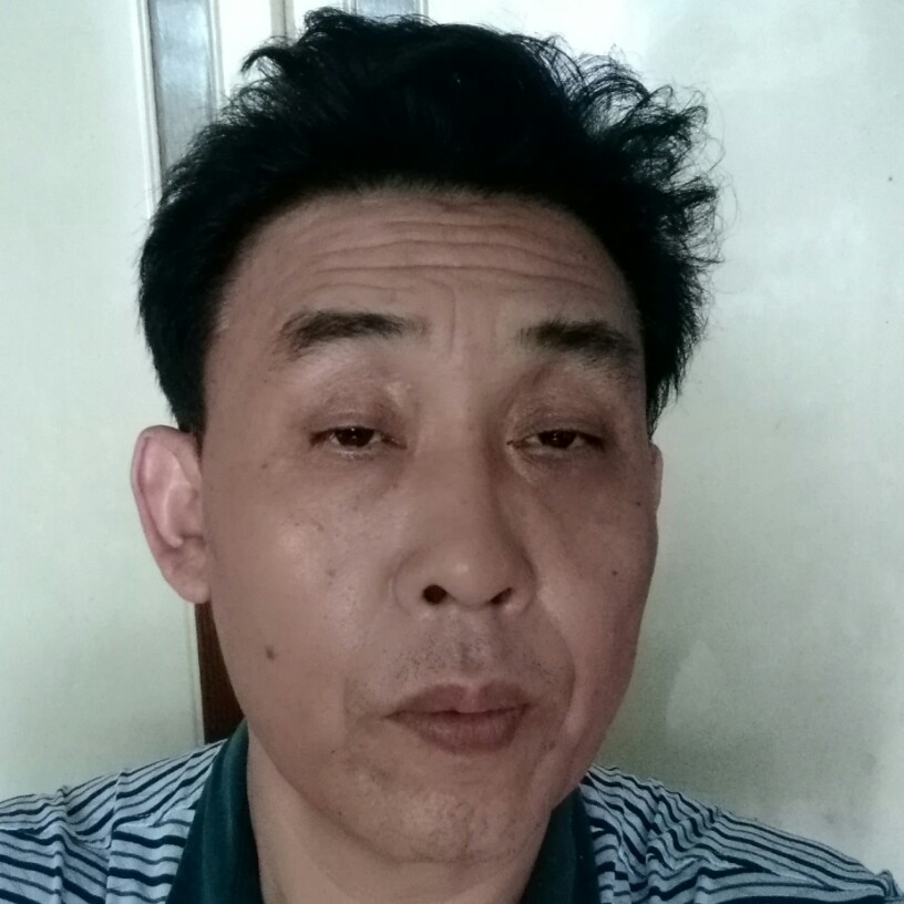 萝莉凝眸流年的的照片