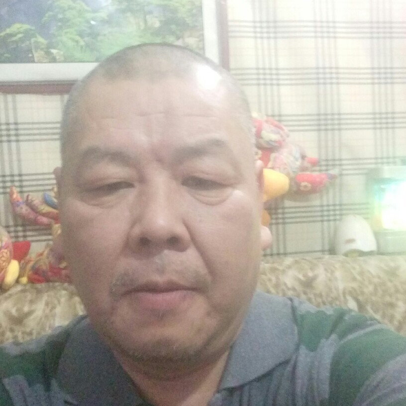 悟空拿灵巧的照片