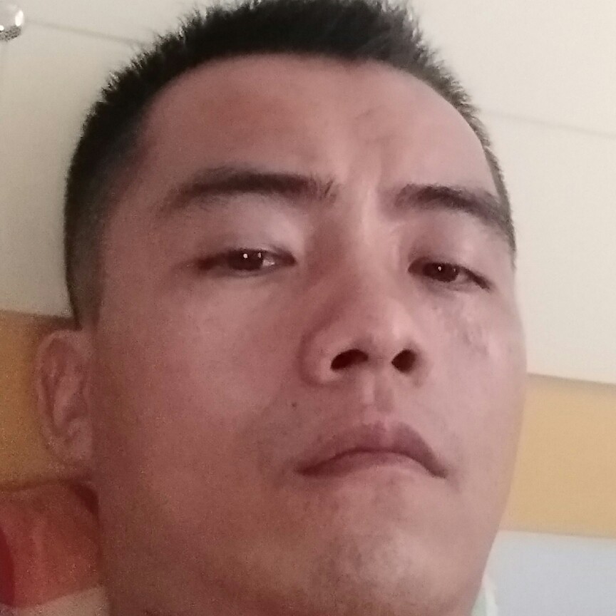 秋月蹁跹义气的照片