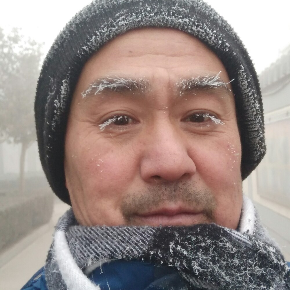 华侨帅哥的照片