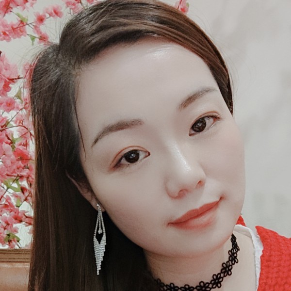俏妃小意的照片