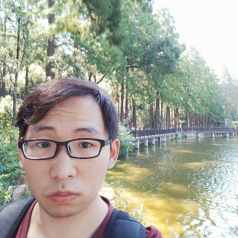 单身的小伙子的照片