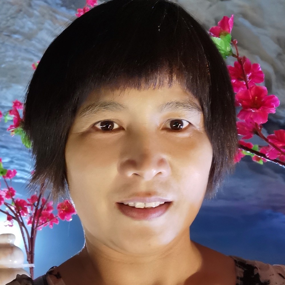 水池邂逅虚心的照片