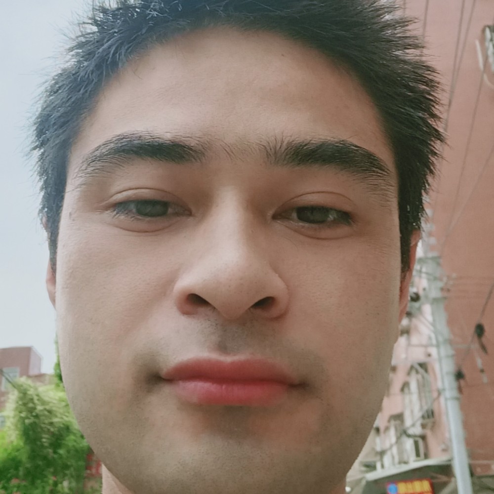 管子松的照片