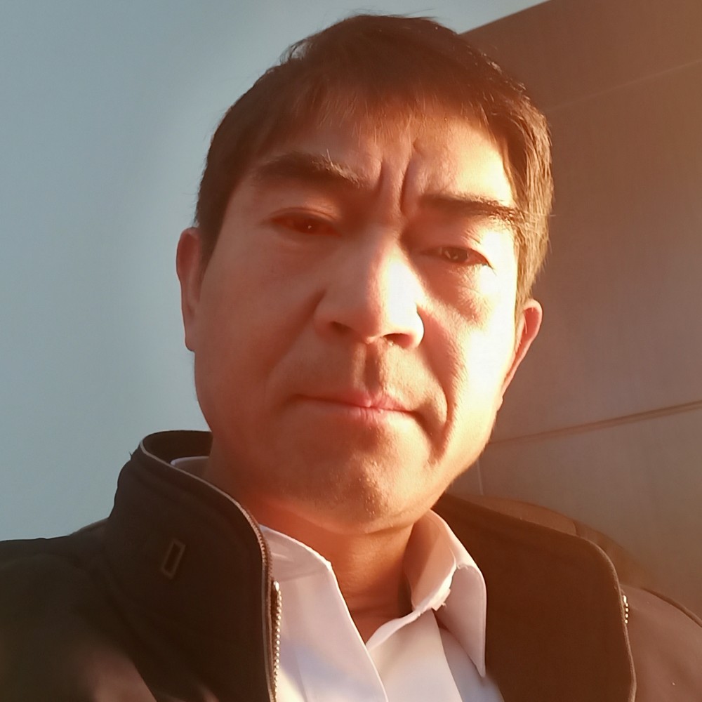 信用人的照片