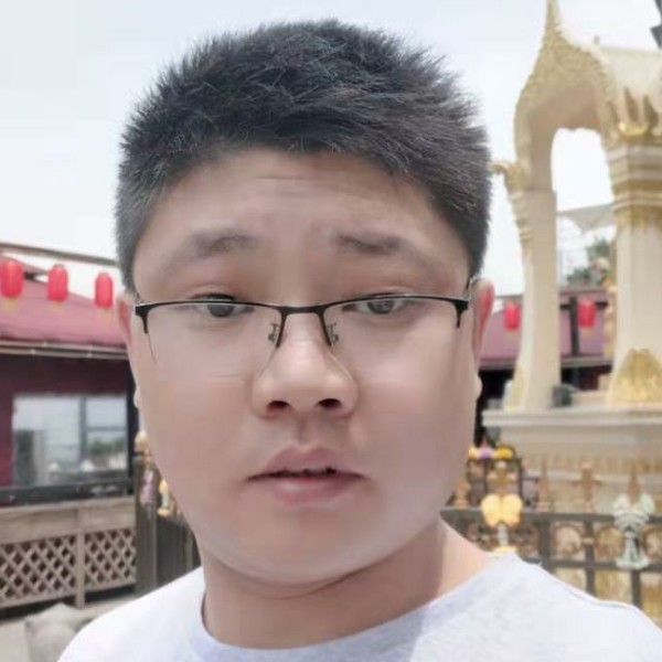 一个人的现实的照片