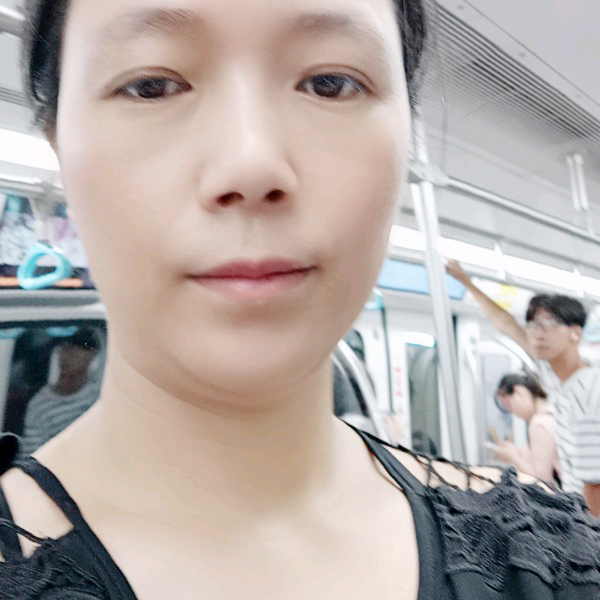 曹家琼的照片